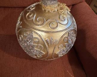 Oversized Gold Swirl Christmas Ornament