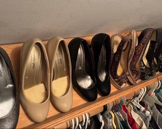 Comfort Plus by Predictions Womens Heels and Flats