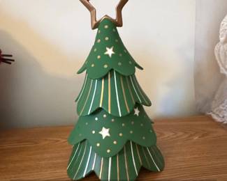 Tiered Metal Christmas Tree Decoration with Star Topper