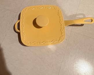 Yellow Square Casserole Dish with Lid