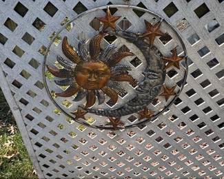 Glitzhome Metal Sun and Moon Garden Stake or Wall Decor