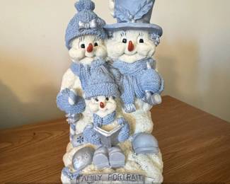 Snow Buddies Collectors Limited Release Series Family Portrait