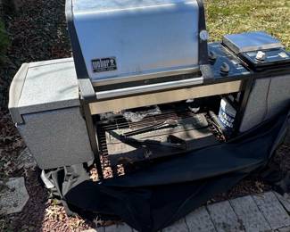 Weber Genesis Gold Gas Grill second image
