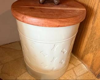 Park Life Designs Manor Treat Jar with Bone Handle