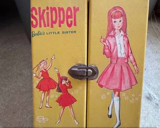 Vintage Mattel Skipper Doll and Carrying Case with Accessories fifth image