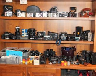 Large Selection of Cameras, Photographic Accessories