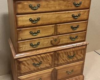 Cushman Colonial Dresser