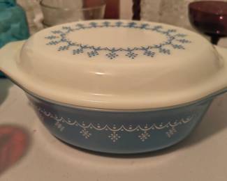 Pyrex with Lid