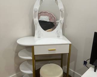 White makeup vanity and chair for girls Hollywood LED bulbs was $150 now $125