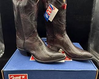 NEW! Men’s Tony Lama Cowboy Boots * Size 10 1/2D Black Cherry Style 8315