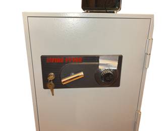 Fyre Fighter Fire Safe with Keys & Combo