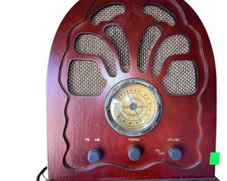 Tube Radio Style AM-FM Radio