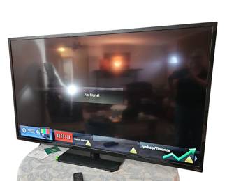 VIZIO 60" Smart TV & Remote