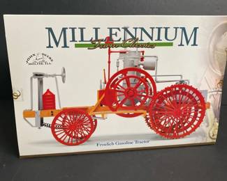 NEW in BOX Diecast ERTL John Deer Froelich Gasoline Tractor *Millennium Farm Classics