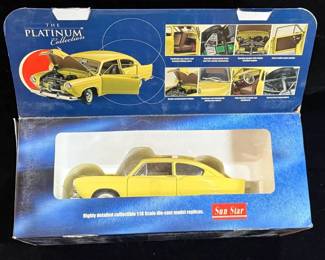 NIB Diecast Model Car 1951 Kaiser Henry J. * 1:18 Sunstar Platinum Collection