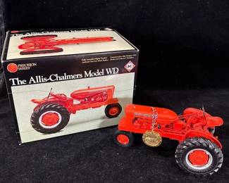 ALLIS-CHALMERS Diecast 1948 Model WD Tractor * ERTL Precision Series