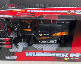 Hummer H2 Model Featuring Mattracks * RadioShack 1:10 Scale
