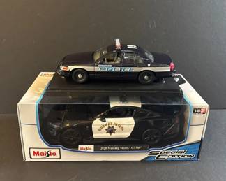 2 Diecast Metal Police Cars * New Maisto Special Edition 1:18 2020 Mustang Shelby * Edmonds WA