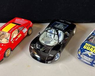 3~ Diecast Race Cars * MAISTO GT90 Ford; DURAGO ‘89 348 Ferrari; Team Caliber Ford