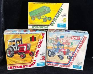 2~ VTG MF 1:25 Tractor Models With JOHN DEERE Plow * International 1466; NIB Massey Ferguson 1155