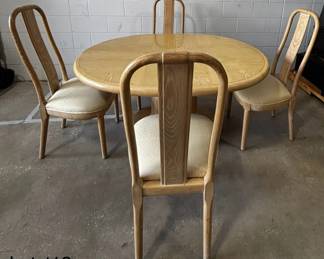 Table With 4 Chairs