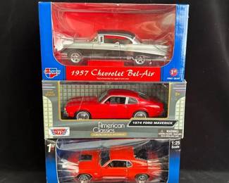 3 Diecast Metal Cars 1:25 Carquest * MotorMax Ford * Chevrolet