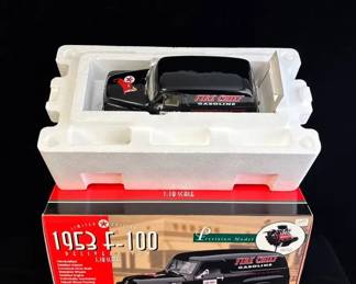 New 1:18 Gearbox Collectible Texaco 1953 F-100 Delivery Van