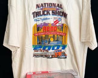 Diecast Truck * Special Edition Ford SVT F-150 Lightning * XXL Reno Truck Show T-shirt