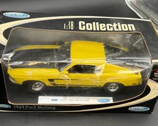 Diecast Car * 1969 Ford Mustang * WELLY 1:18 Collection