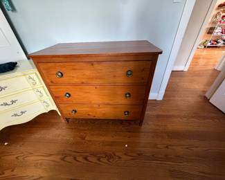 Antique Chest of drawers 