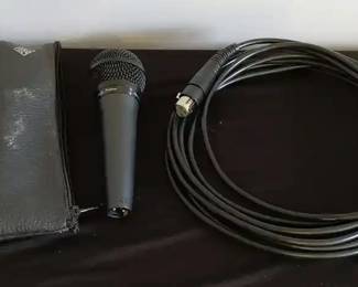 Microphone  Shure PGA58 With XLR Mic Cable