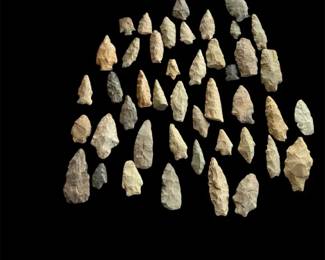 Huge Collection Of Native American Arrowheads projectiles