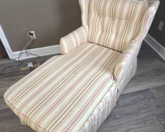 Traditional Style Wingback Chaise Lounge