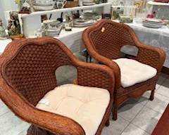 2 Vintage Wicker Chair - Superior Condition