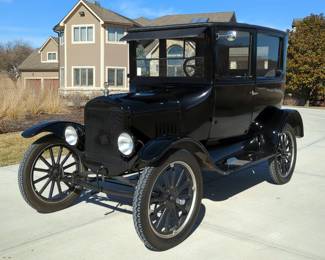 1922 Ford Model T 2 Door, 177 Cubic Inch 20 HP Inline 4 Cylinder Engine, Planetary Transmission, Black, VIN #5425053 