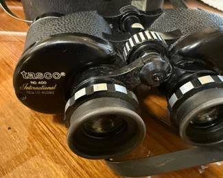 Tasco Model 400 International 7x35 Binoculars