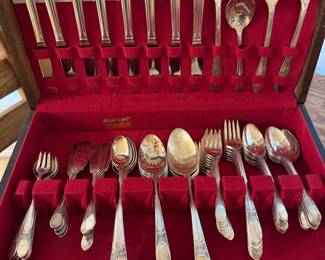 WM Rogers Flatware Set