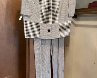 Virgo II Black & White Button Up Blouse