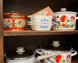 Circa 1960s Groovy Floral Enamelware Pots & Pans, Corning Ware Blue Cornflower Casserole Dishes