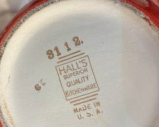 Hall's Superior Quality Kitchenware Red Airflow Teapot