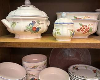 Villeroy & Boch "Cottage" Country Collection Dinnerware Set