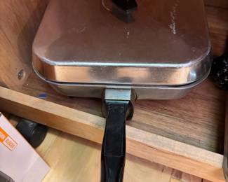 West Bend Electric Skillet Fryer