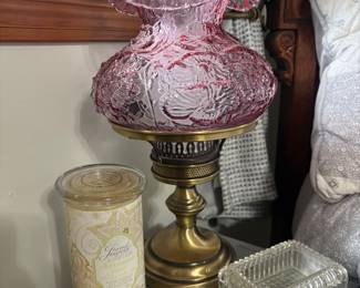 Fenton dusty rose poppies lamp