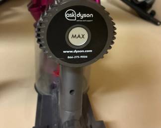 Dyson V7 Motorhead Cordless Stick 