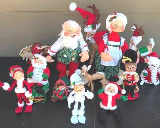 Annalee Santa  Friends