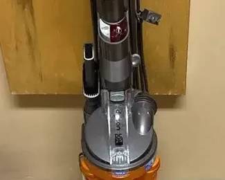Dyson DC24 Upright 