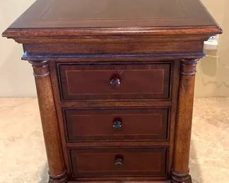 Thomasville Fredericksburg Collection Nightstand
