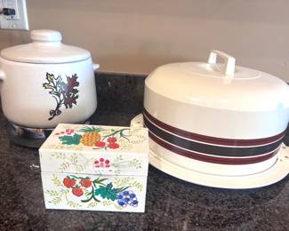 Vintage Fondue PotCake Holder WCookbooks