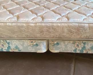 Serta Perfect Sleeper Victory  King Mattress Set