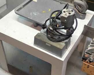 Industrial paper cutter